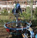Carousel for playgrounds