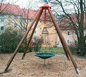 4672