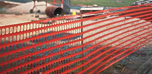 Barrier mesh fencing