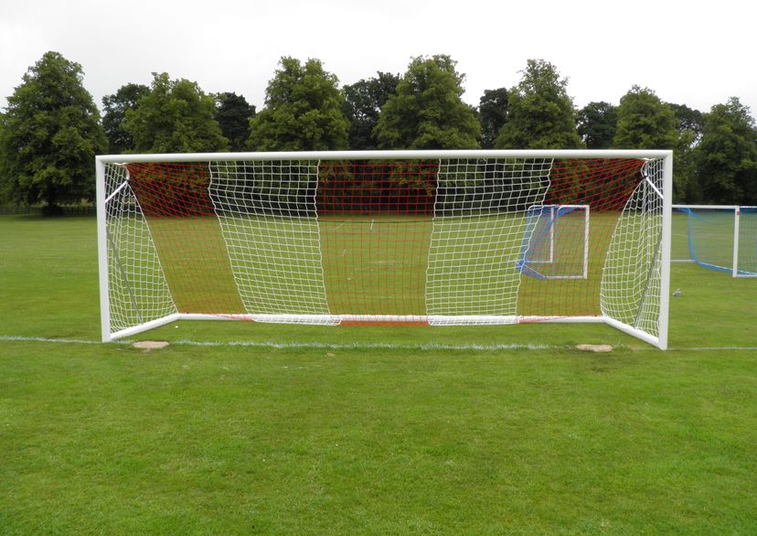 Full Size International Style Heavy Duty Football Goal Nets Vertical Stripe 4mm Diameter Huck