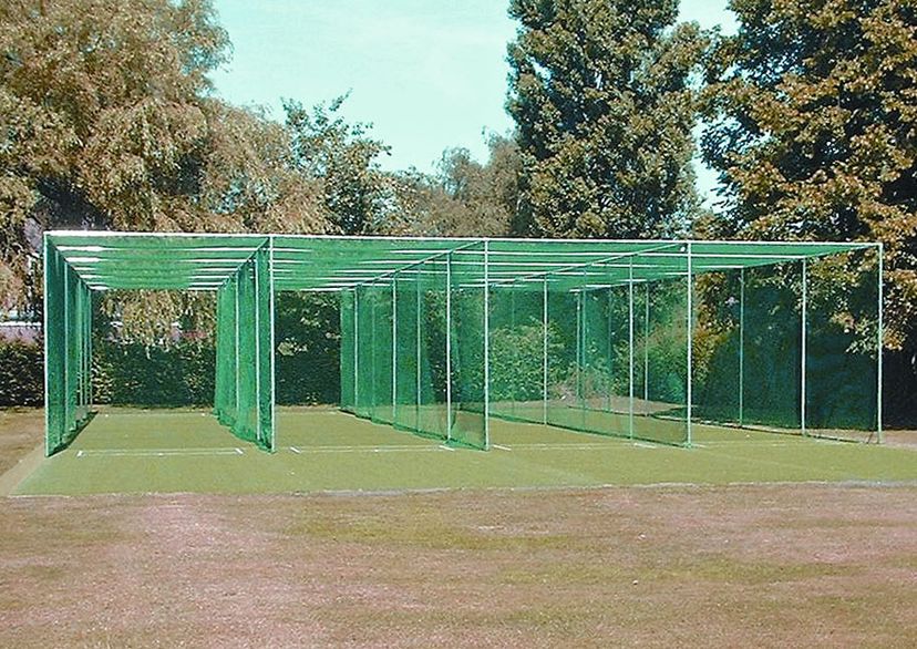 quadruple bay cricket cage