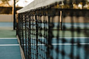 knotted tennis net strand