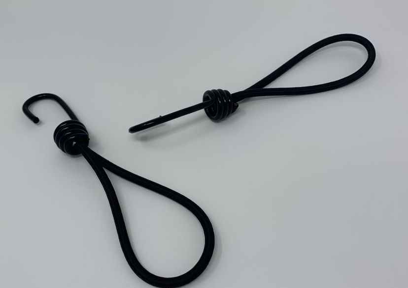 black bungee hooks