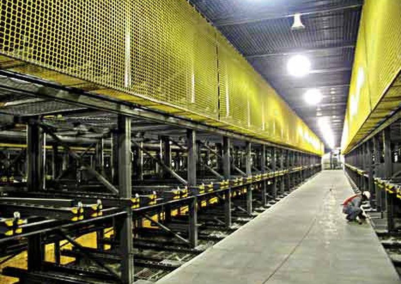 yellow rack netting