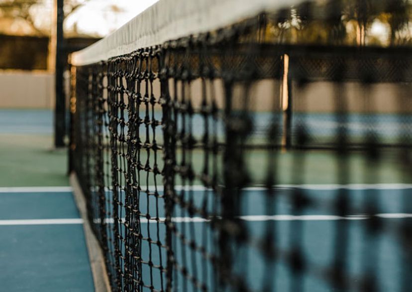 knotted tennis net strand