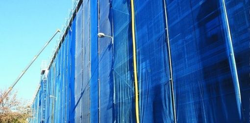 Fall Arrest vs. Debris Netting: Which System Does Your Site Need?