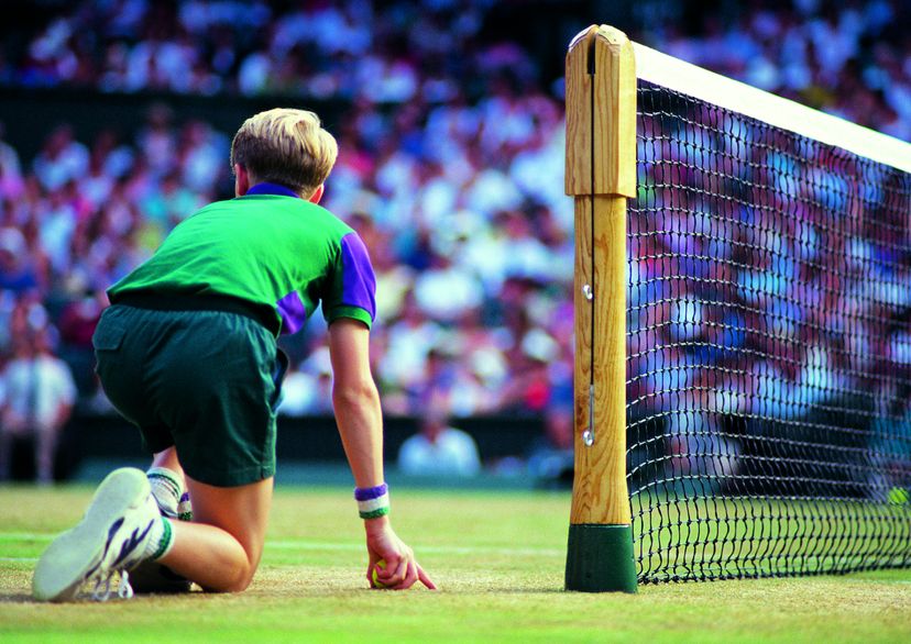 Wimbledon Style Wooden Tennis Posts (Round Base) Huck