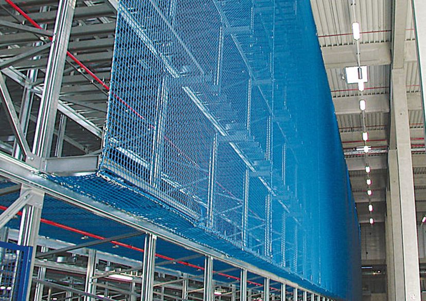 Pallet rack netting