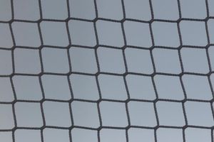 Heavyweight cricket netting